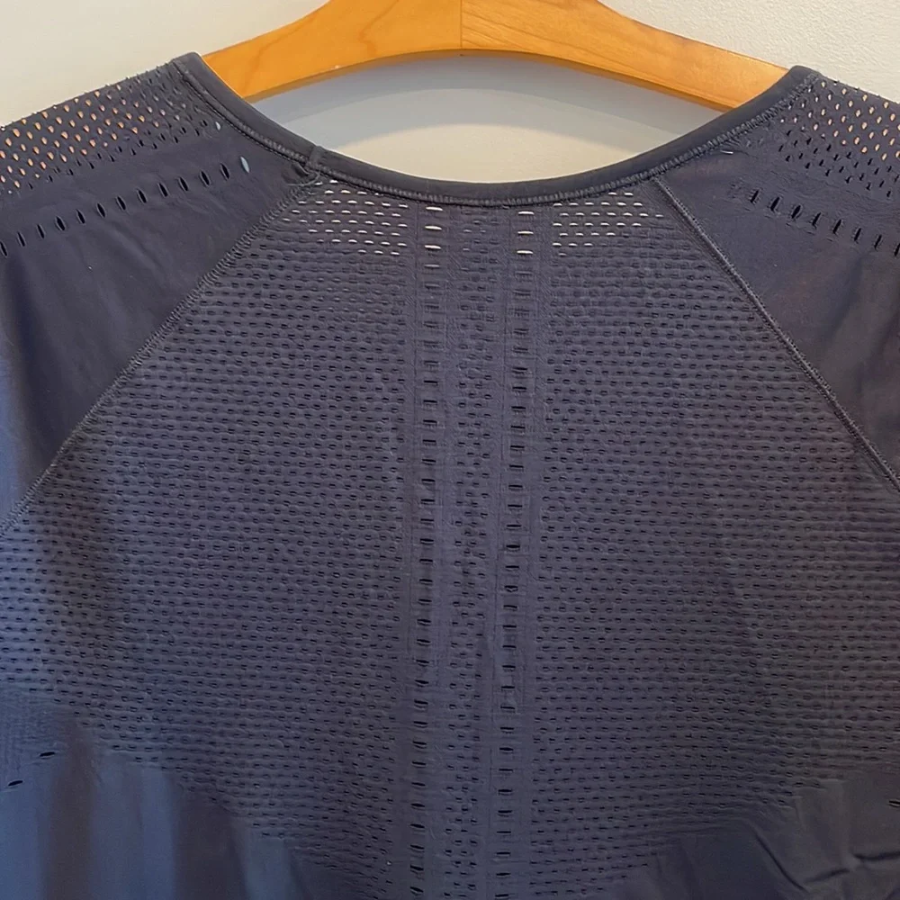 Athleta Foothill Tee - Picture 9 of 10